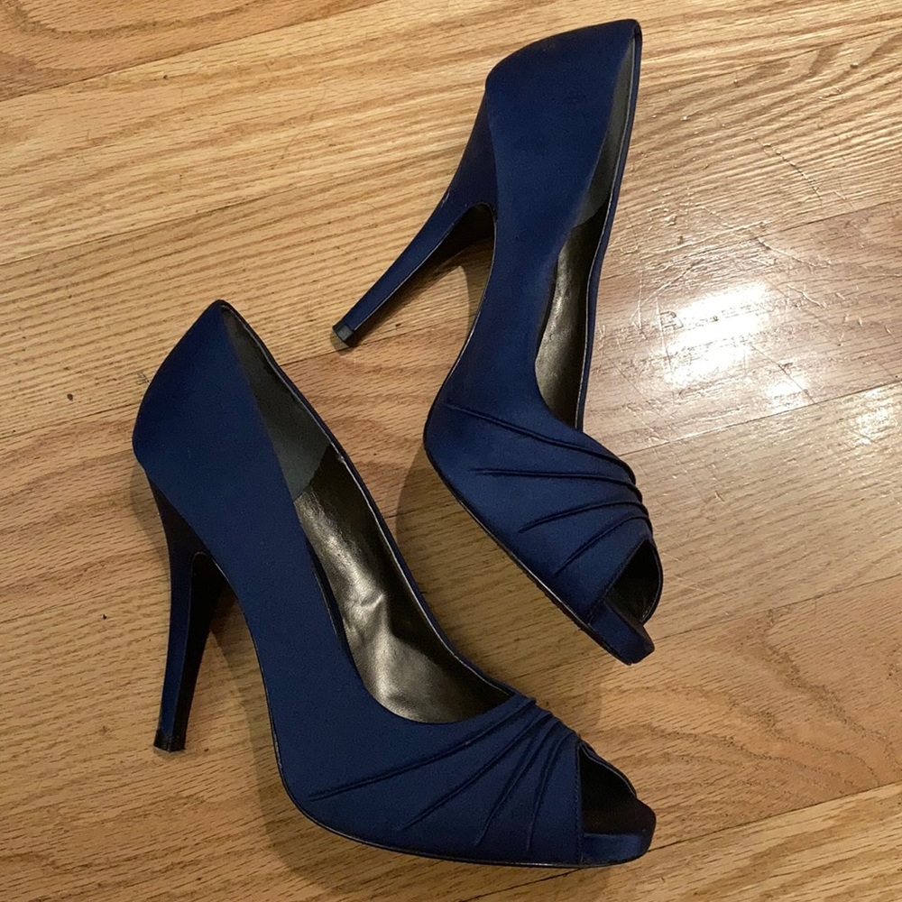 Nina blue satin heels - size 9.5